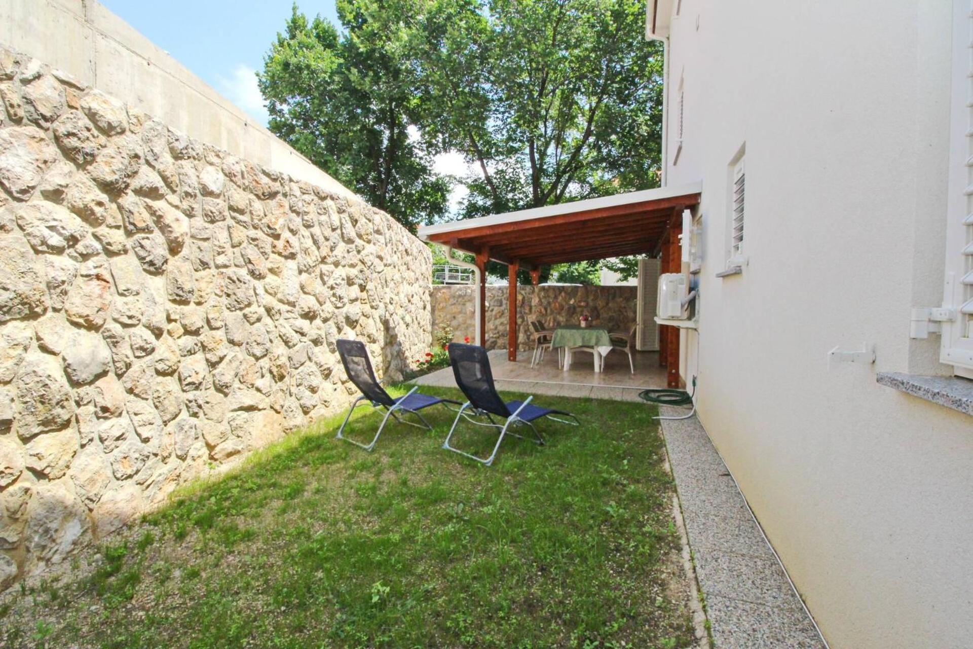 Apartments Vasilic-Cugalj-Smokvina Башка Экстерьер фото