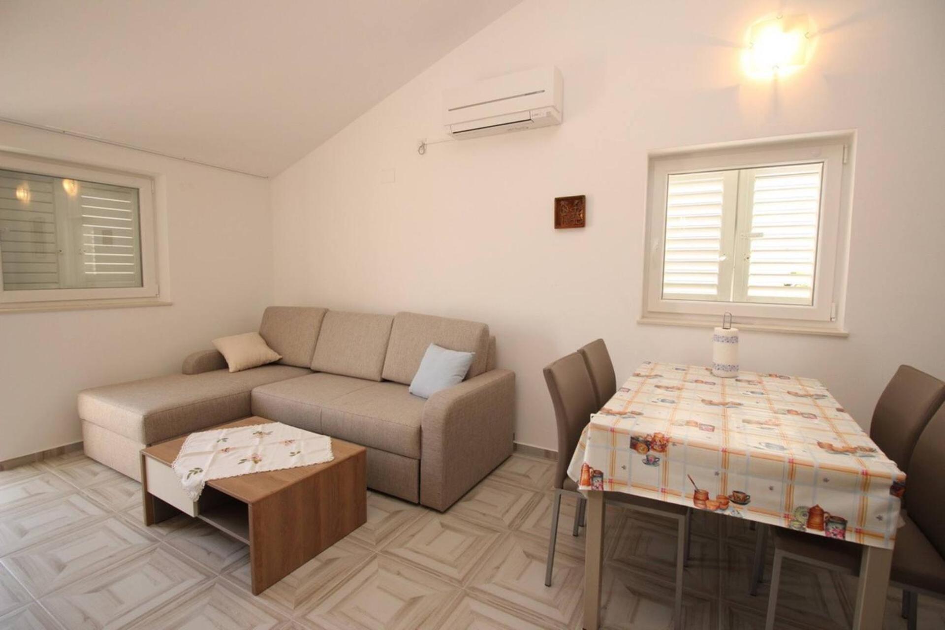 Apartments Vasilic-Cugalj-Smokvina Башка Экстерьер фото